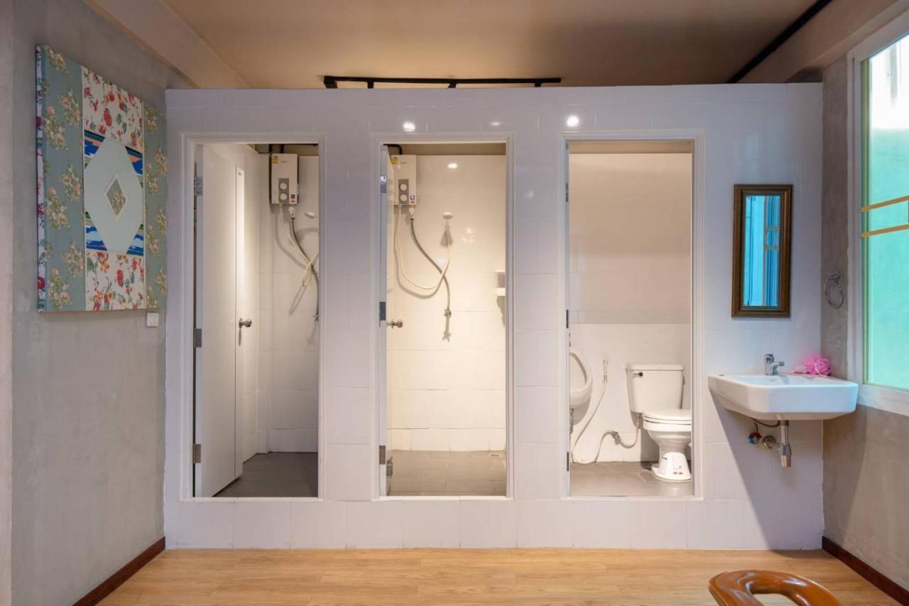 Buri Hostel Bangkok Zewnętrze zdjęcie